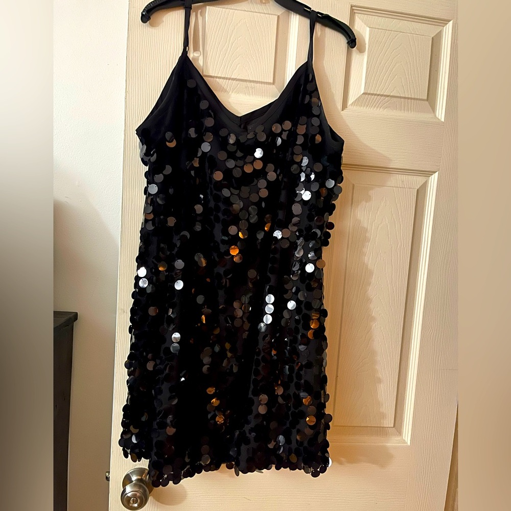 New no tags/city chic / xl round sequin short black dress